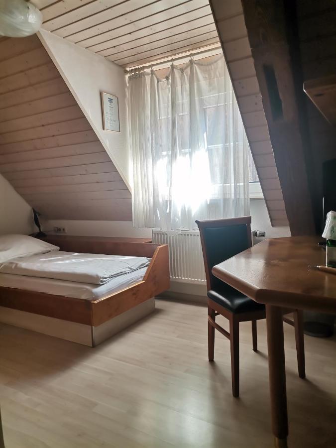 Engelhof Hotel ไวล์ไฮม์ อัน แดร์เท็ค ภายนอก รูปภาพ